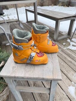 Dětské lyžáky Tecnica velikost 17