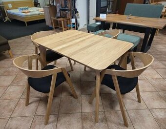 Dubová židle,potah MATT VELVET - černá