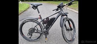 Sáva Deck kola 27,5", rám 17", carbon v bezvadném stavu