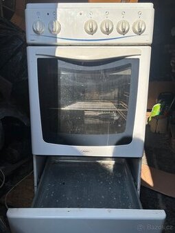 Elektrický sporák Mora prodej