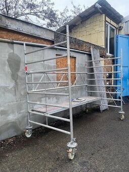 hliníkové lešení Š150xD290x7000CM