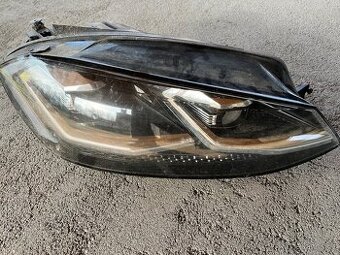 Světlomet vw golf 7