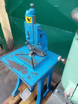 Lis ruční, nožní