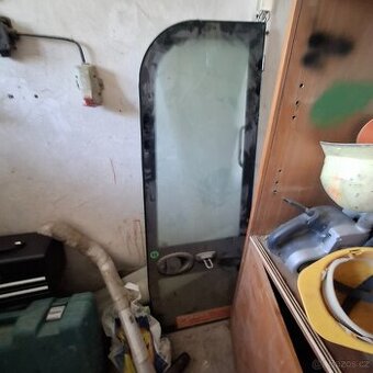 Boční dveře pro Komatsu + boční sklo PC 26 MR