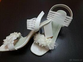 Sandále bílé, svatební