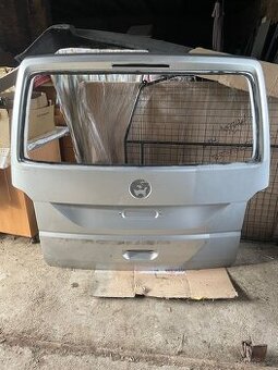 Zadní dveře VW Transporter/Caravella/Multivan