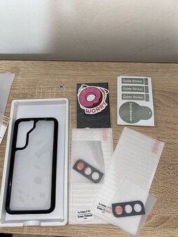 Mix krytů na iphone a Samsung