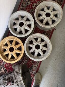 Loukote skoda 120s