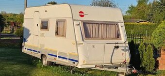 Dobře udržovaný karavan Bürstner Fun 420 TN až pro 4 osoby