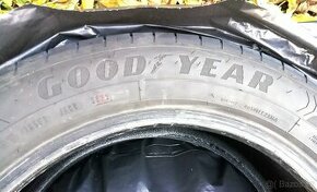 Pneu Good Year 215/55 R18