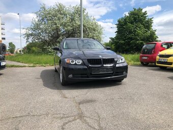 BMW E91 330xi