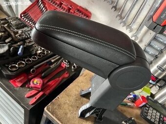 Kožena loketní opěrka Škoda Rapid