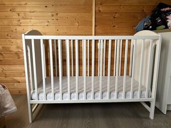 Dětská postýlka 120x60 cm