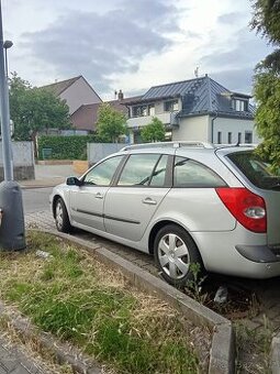 Renault Laguna Grand tour 1,9 DCI střibrna metalíza Kombik