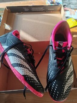 Sálovky Adidas Predator - 1