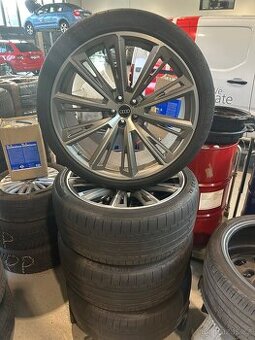 Originální kola AUDI SQ8 285/35 R23 XL