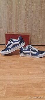 Vans knu skool