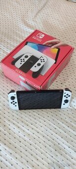 Prodám Nintendo Switch OLED - koupeno 2024