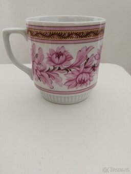 Porcelánový hrnek Royal Dux Bohemia - 1