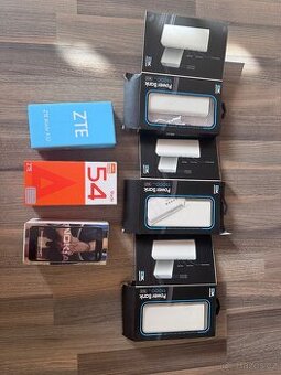 3 ks mobilu nokia 2 a zte a32,a54