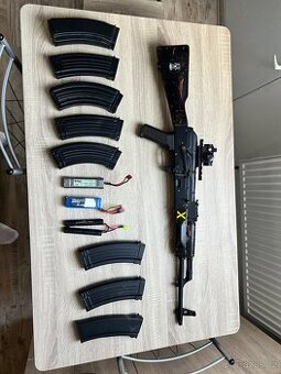 Airsoft, AKM, G36 , Taktická vesta, a další