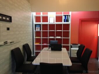 Pronájem reprezentativní kanceláře 30 m² v komplexu Kor