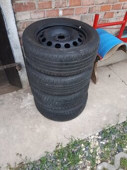 kola na VW Golf 5 a další 6J R16 ET50, 5x112