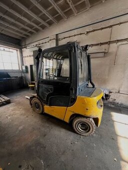 Manipulační vysokozdvižný vozík Jungheinrich   DFG425