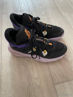 Dětské basketbalové boty TARMAK vel. 38
