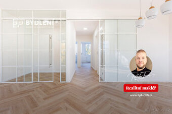 Kompletně zrekonstruovaný designový byt 3+kk (76 m²) s nadst