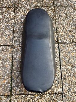 Sedlo skútr čezeta