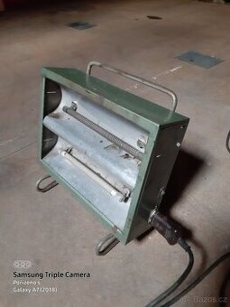 Prodám 2 ks el.přímotopná, přenosná malá kamínka