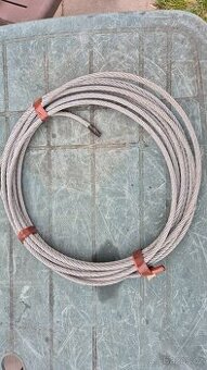 Ocelové lano 8 mm.