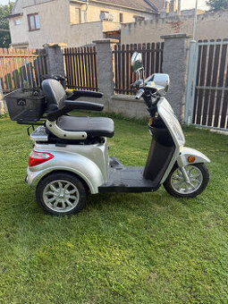 elektrická tříkolka bez řidičáku