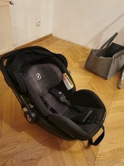 Autosedačka vajíčko Maxi Cosi na Isofix