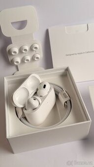 Apple AirPods Pro (2. generace) s MagSafe pouzdrem s USB-C