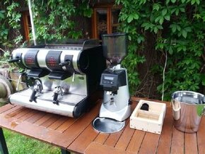 Prodám dvoupákový kávovar La San Marco