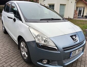 Peugeot 5008 2.0Hdi 110kw 2014, Nová STK do 12/2027