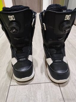 Dámské snowboardové boty DC Lotus, vel. 38,5