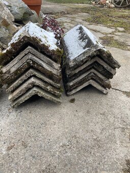 Pálené tašky, Betonové tašky, Hřebenáče