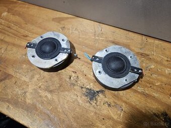 2x TESLA ARV 104-00/8