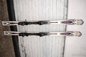 Carvingové lyže 169 cm Atomic, skluznice v bezvadném stavu.