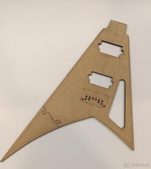 Šablony pro výrobu kytary