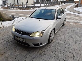 Mondeo ST 220 SEDAN