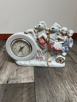 Porcelánové hodiny s koníky / svatba