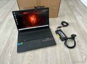 Acer Nitro V 15 Shale Black herní notebook v záruce