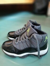 Nike Jordan boty tenisky