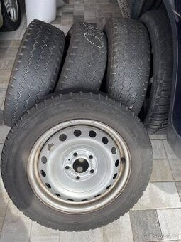 Disky a pneumatiky Vivaro Trafic