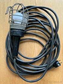Prodám starou montážní lampu