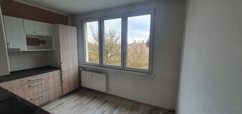 Humpolec,pronájem 2+1 s balkónem